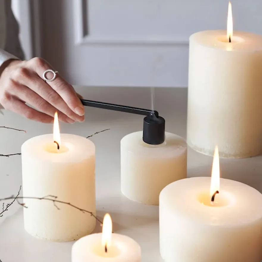 Apaga Velas de Hierro Negro Mate 16.5×4×2 cm