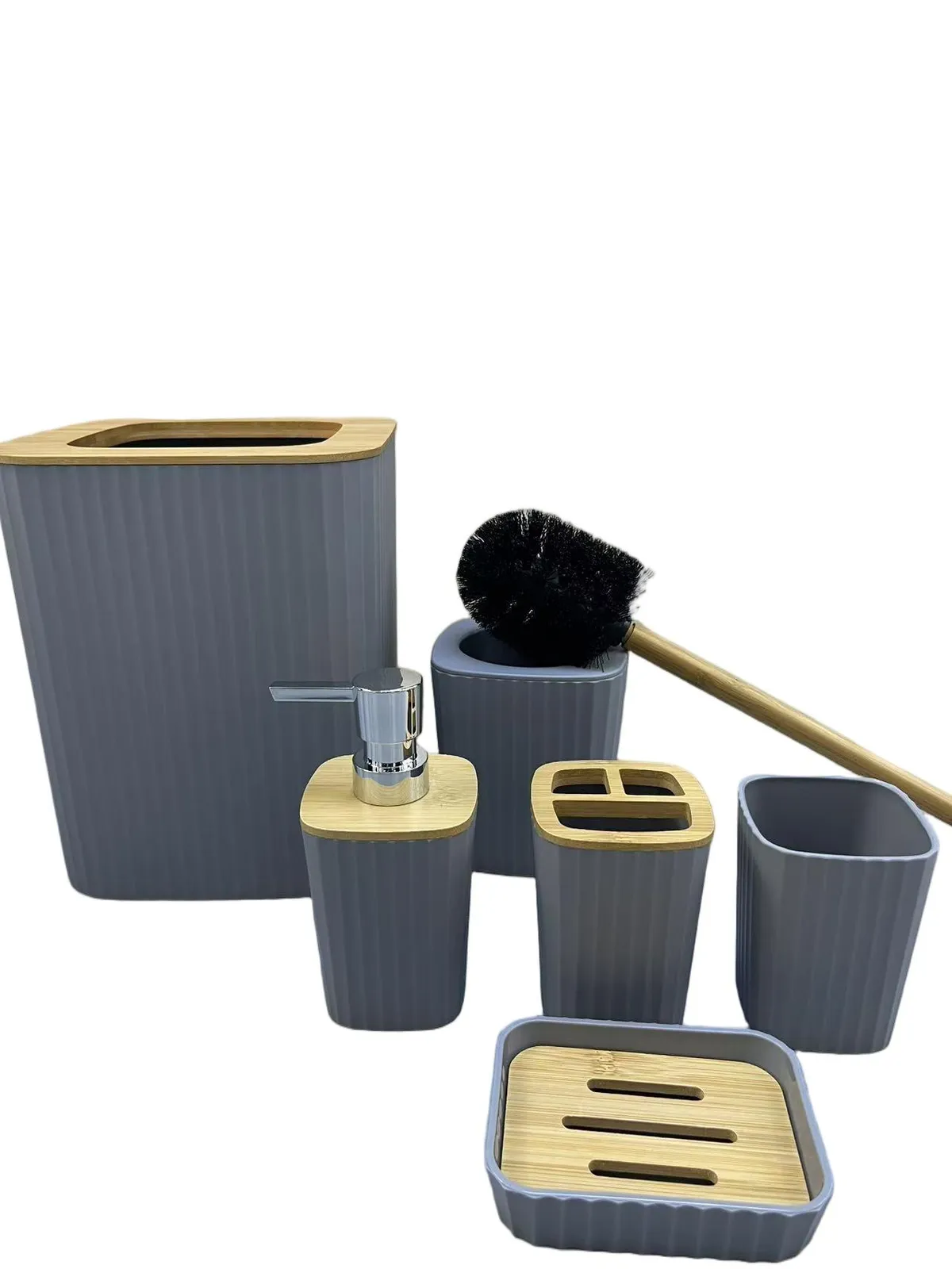 Set X 6 de Baño "Grid" Dispenser, Porta Cepillo, Vaso, Jabonera, Cepillo de Inodoro y Cesto de Basura de Plastico Gris con Bambu