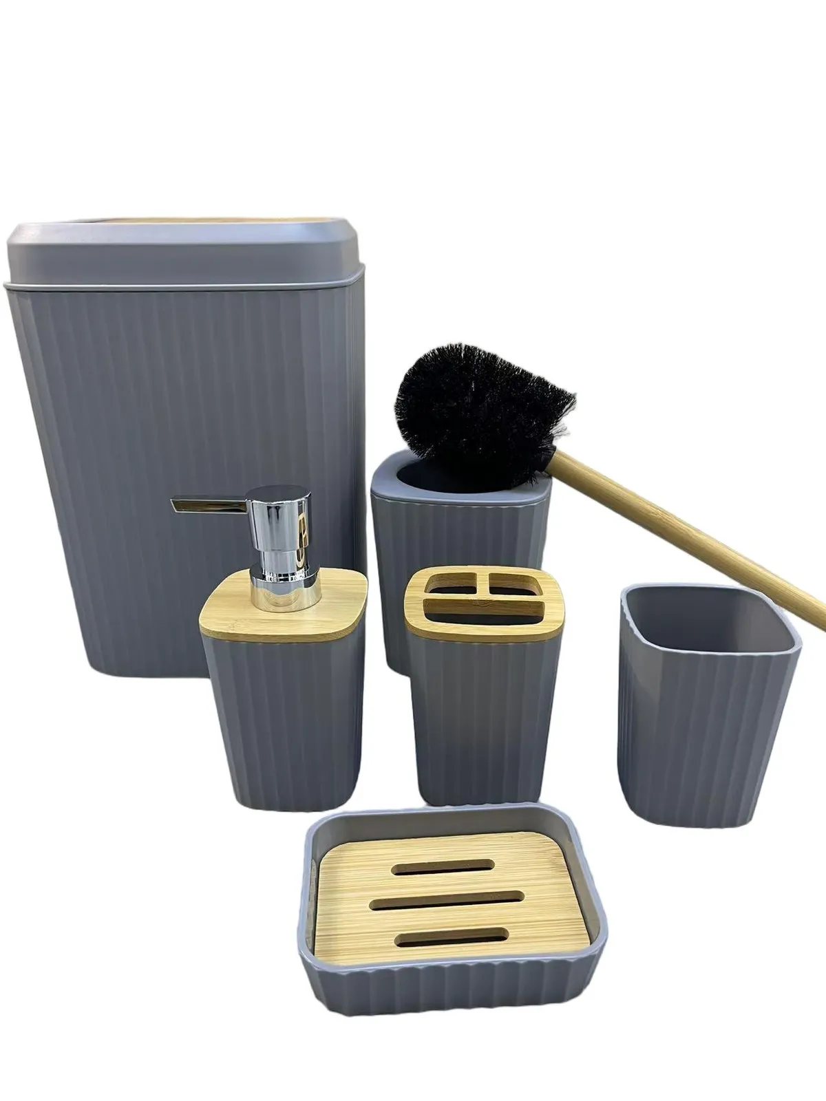Set X 6 de Baño "Wave" Dispenser, Porta Cepillo, Vaso, Jabonera, Cepillo de Inodoro y Cesto de Basura de Plastico Gris con Bambu