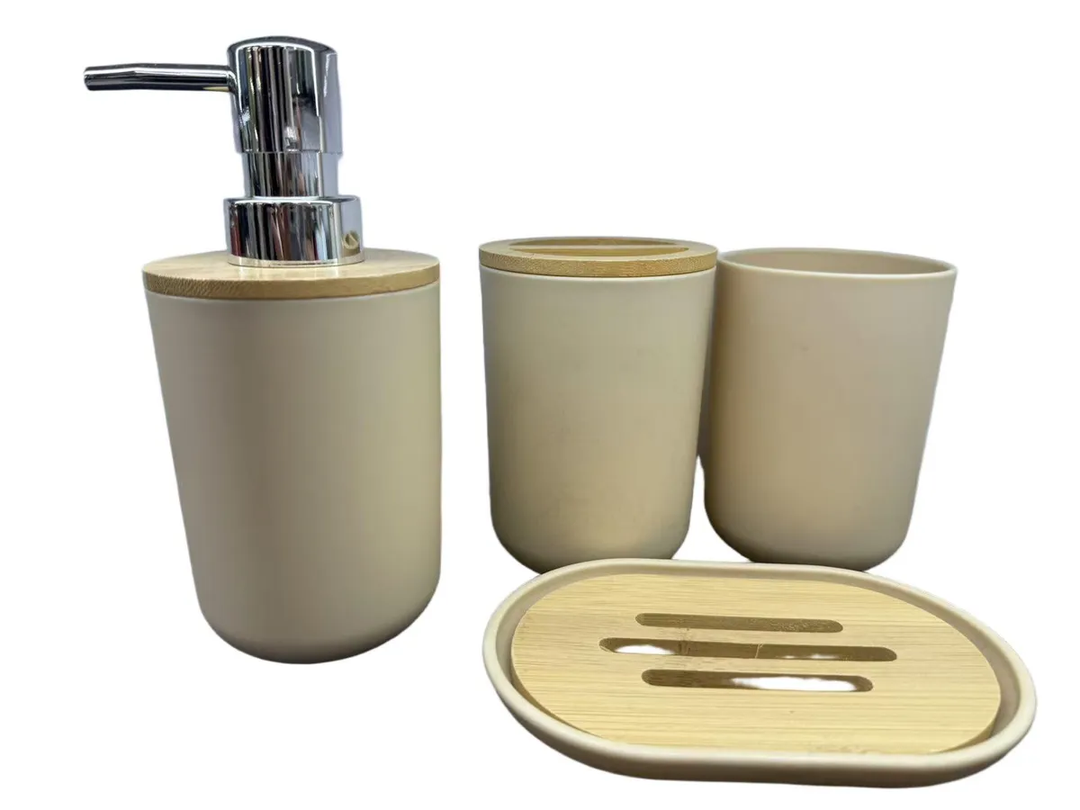 Set X 4 "Aura" Dispenser Vaso Jabonera y Porta Cepillo de Plastico Beige Liso y Bambu 300Ml