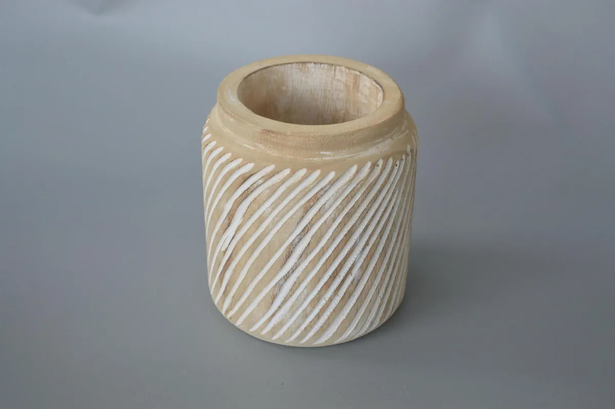 Jarron de Madera Natural con Rayas Blancas 18×16×16 cm