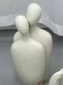 Bustos "Conexion" de Resina Textura Arena 25 cm