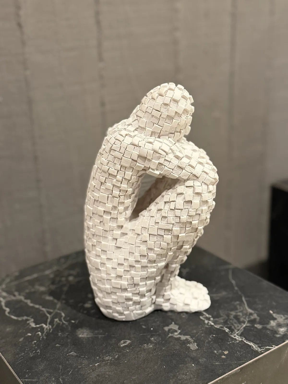Pensador de Resina Blanco Off 21 cm