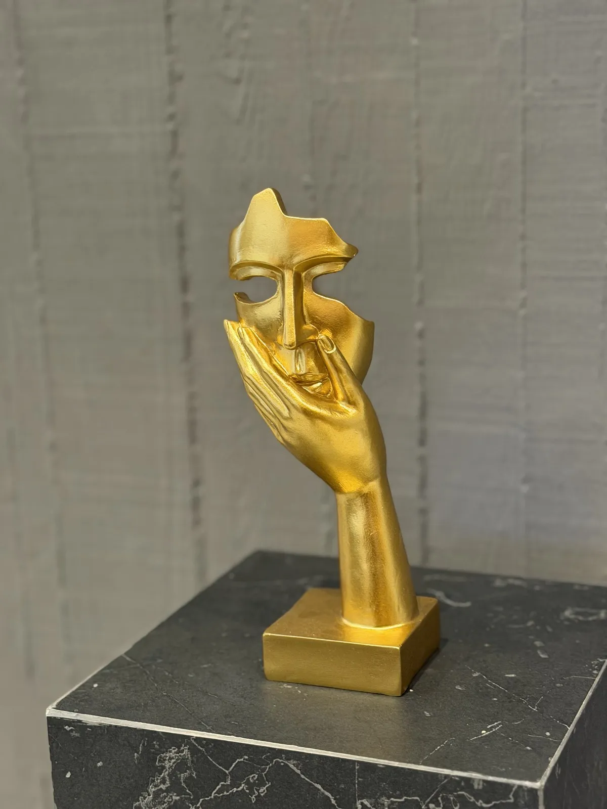 Rostro "Pensativo" Bronce de Resina 25 cm
