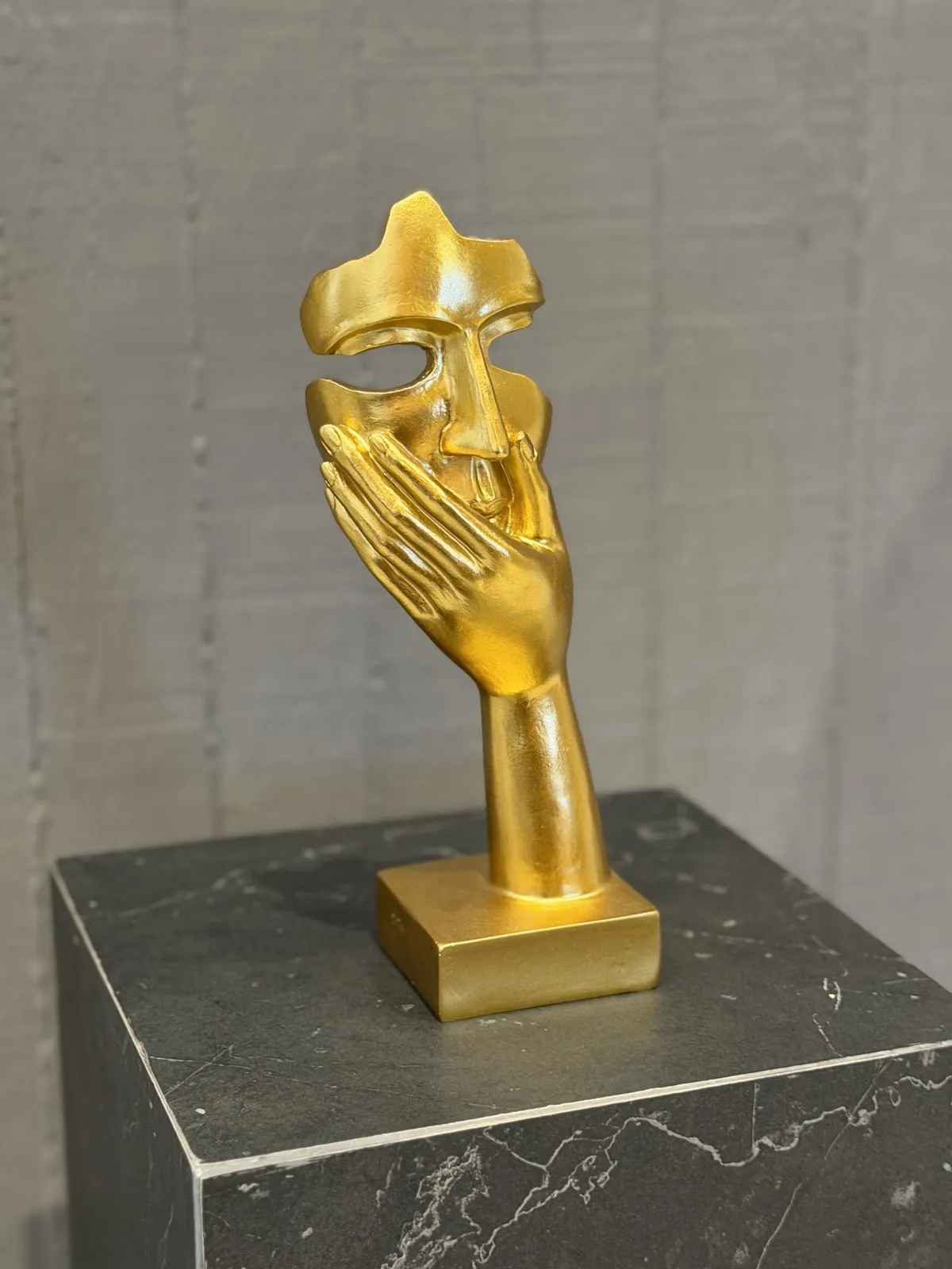 Rostro "Pensativo" Bronce de Resina 25 cm