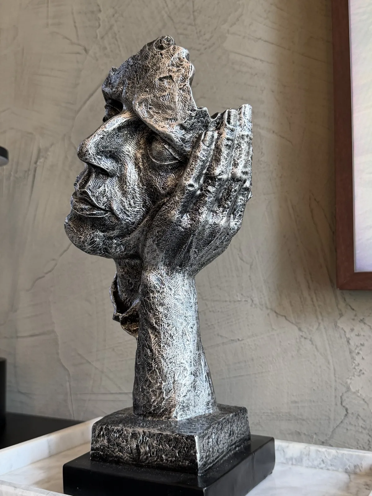 Rostro "Think" Plata Oscura de Resina 34 cm