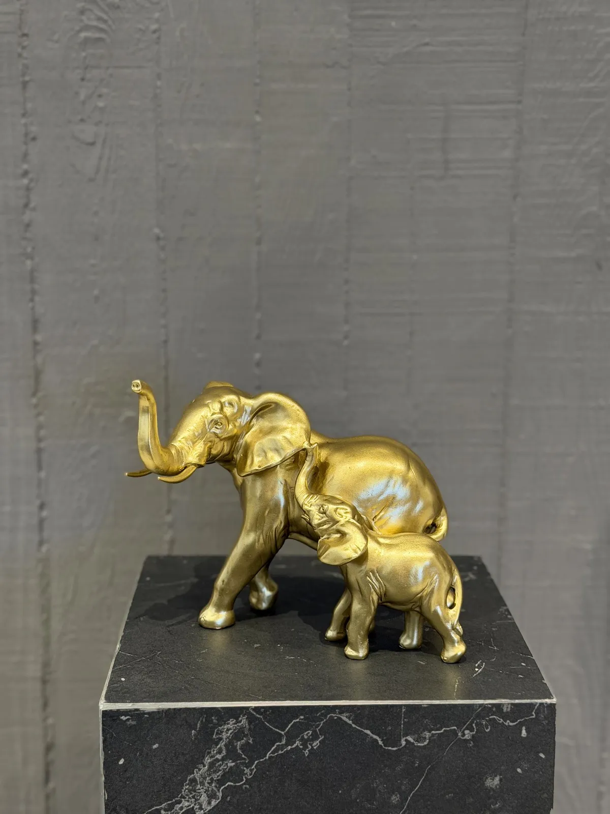 Duo de Elefantes Oro 21 cm