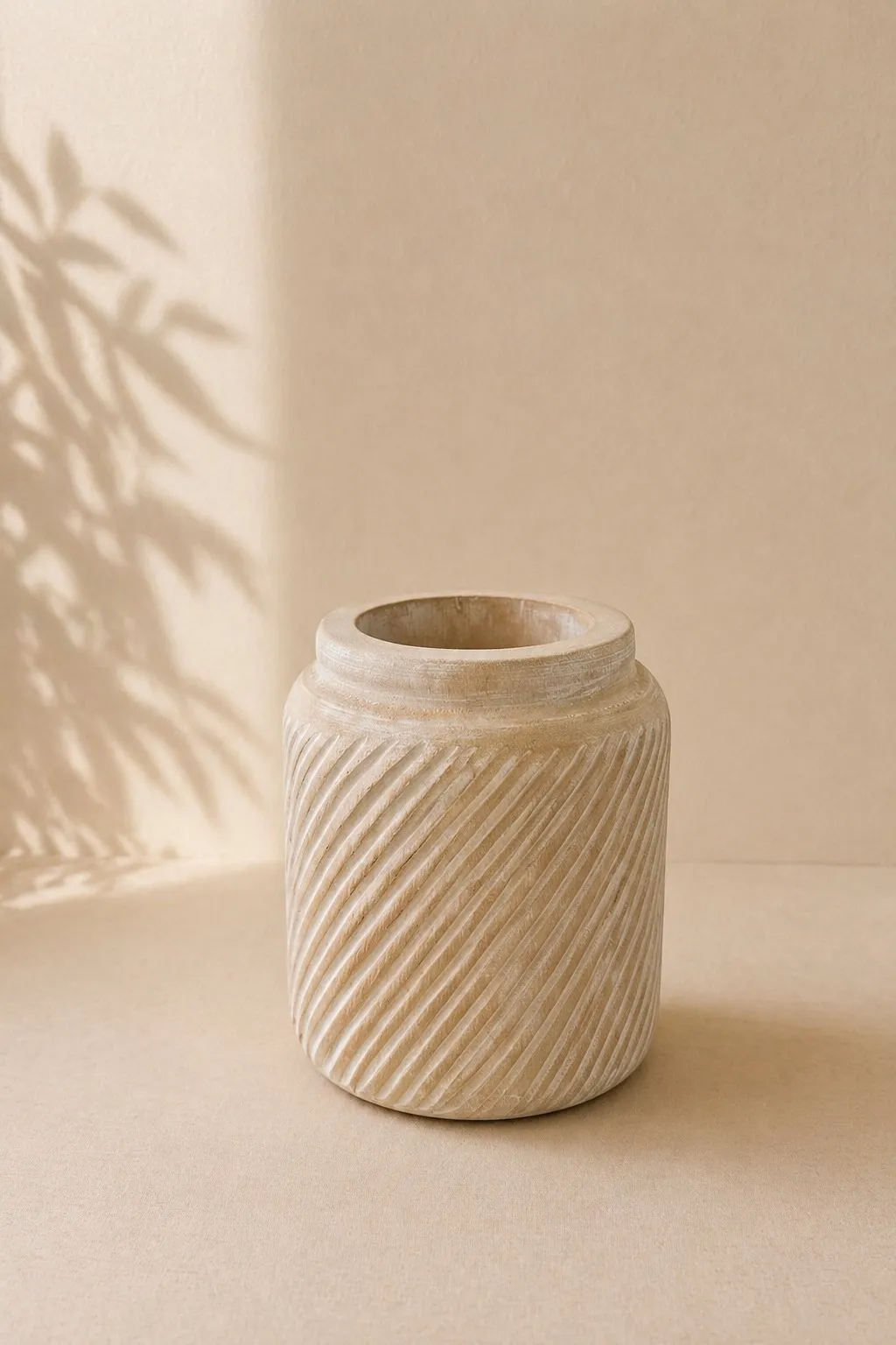 Jarron de Madera Natural con Rayas Blancas 18×16×16 cm