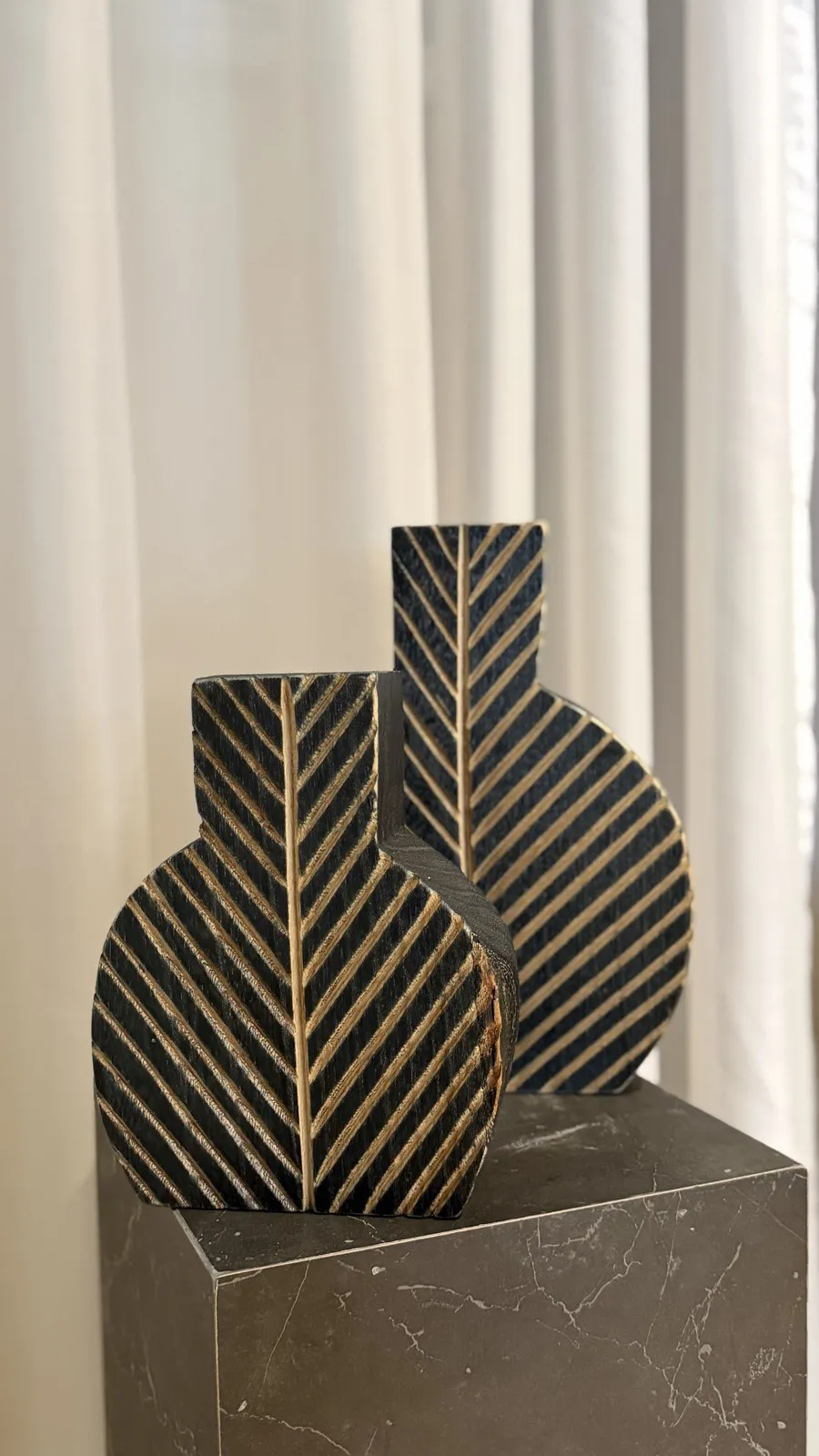 Jarron de Madera "Folia" Negro 27×22×7 cm