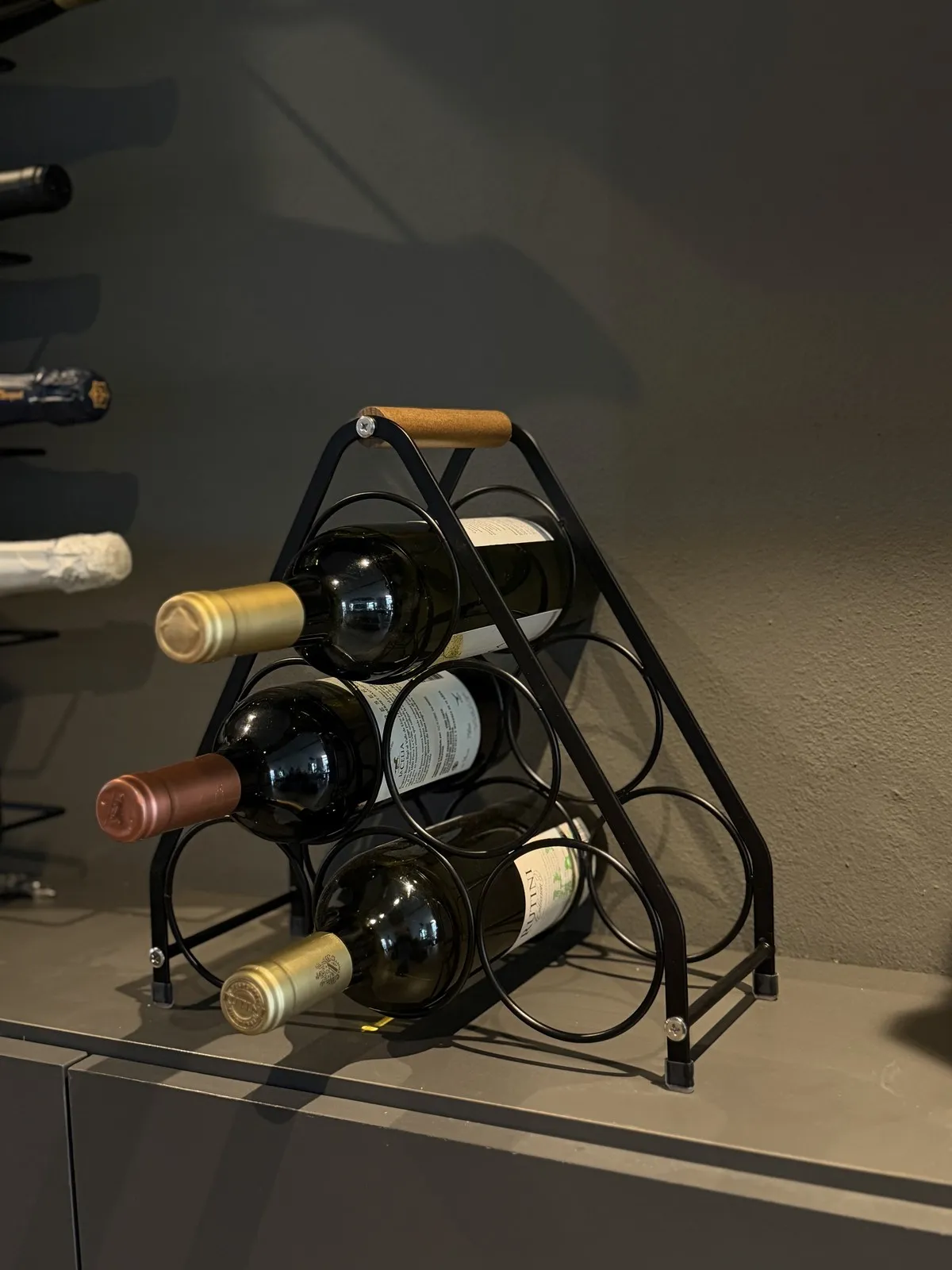 Bodega de Vino 6 Espacios de Hiero Negro y Madera 30×13.5×32 cm