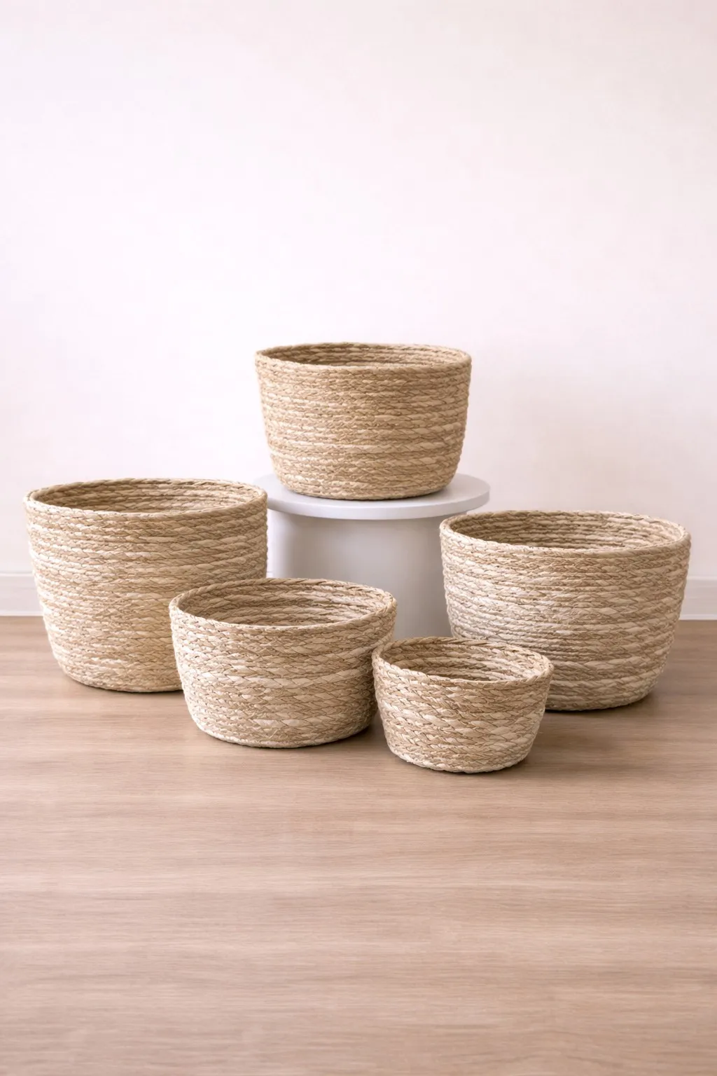 Set X 5 Cestos de Fibras Naturales 32×21 cm - 29×17 cm - 26×14 cm - 22×13 cm - 16×10 cm