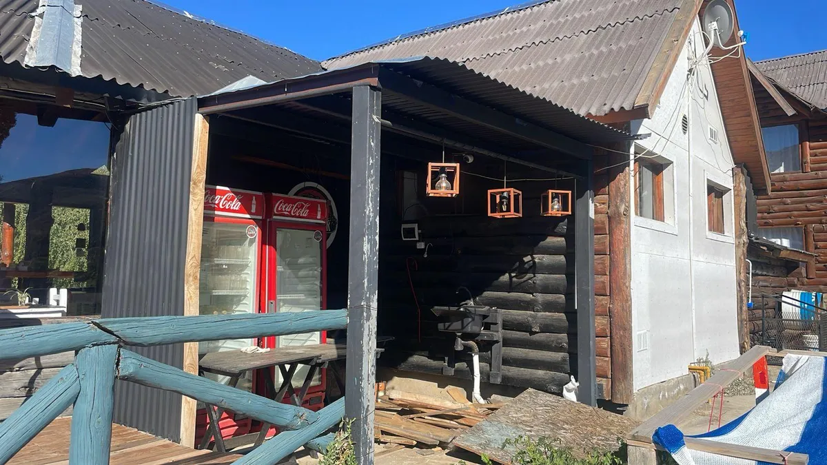 Hostería y Restaurant frente al río - Aluminé en Aluminé — venta — foto 2